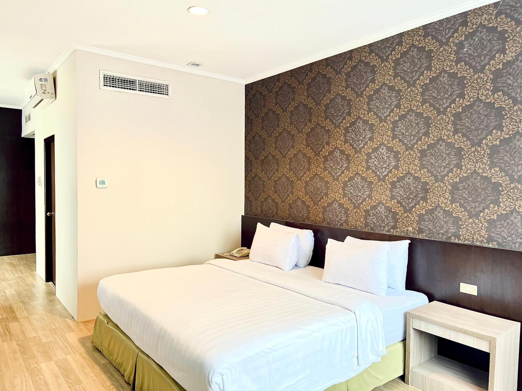 Royal Asia Hotel Palembang Exterior foto