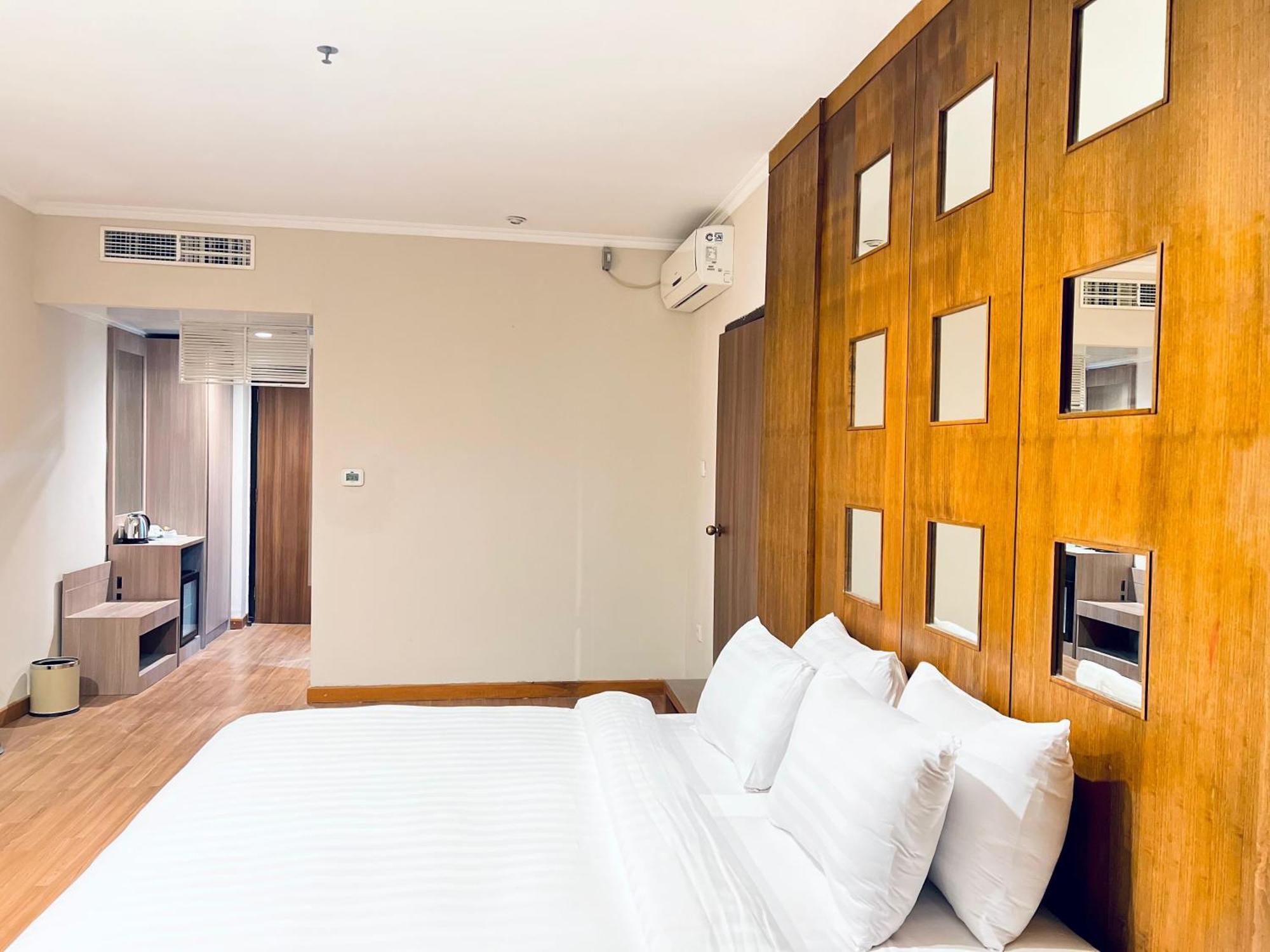 Royal Asia Hotel Palembang Exterior foto