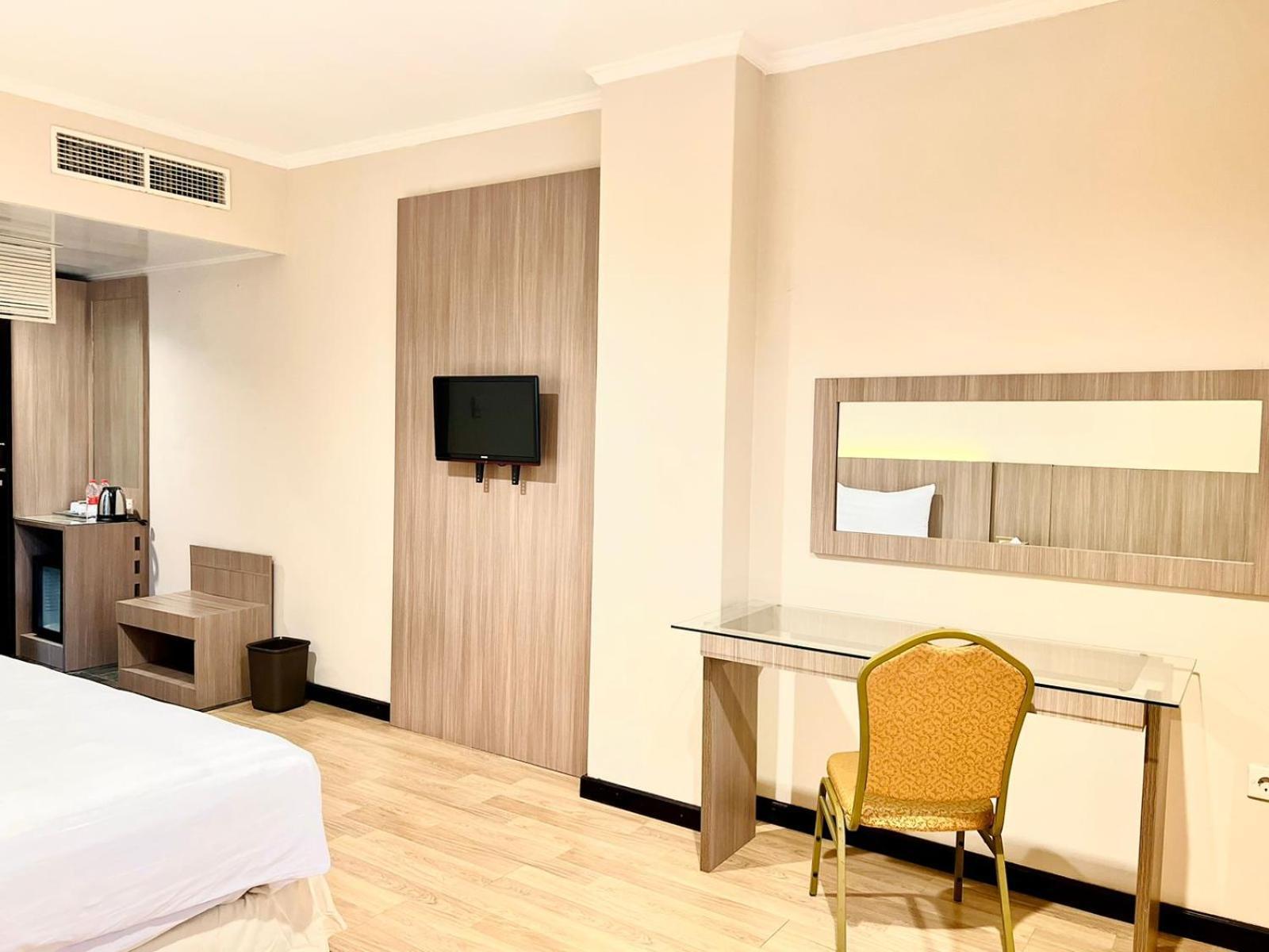 Royal Asia Hotel Palembang Exterior foto