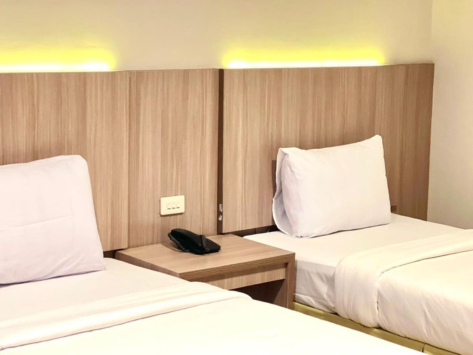 Royal Asia Hotel Palembang Exterior foto
