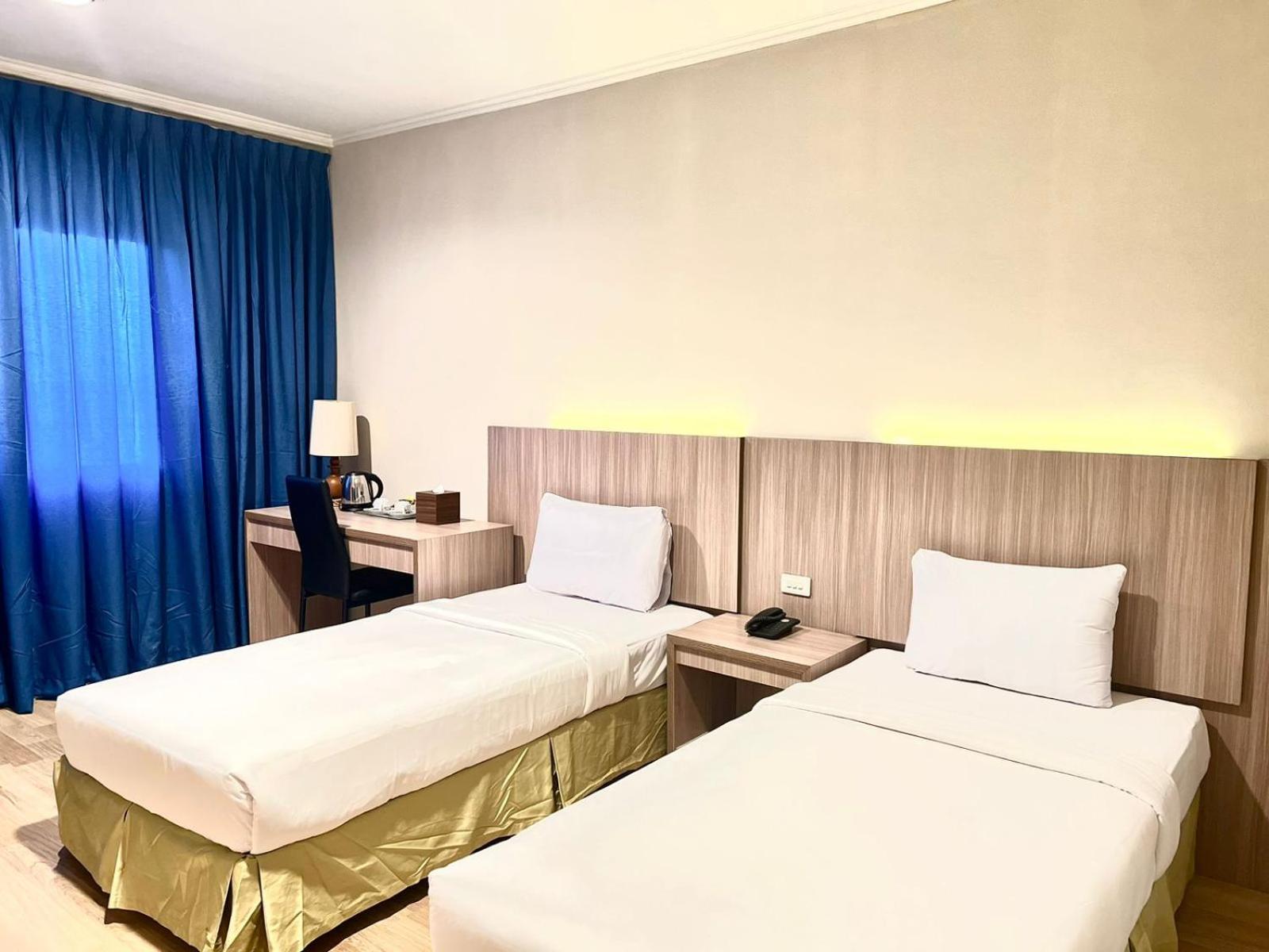 Royal Asia Hotel Palembang Exterior foto